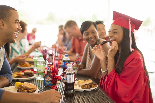 Graduation Catering Services Orland Park IL - Famous Dave's - EricEul_FamousDaves_IN3A0049