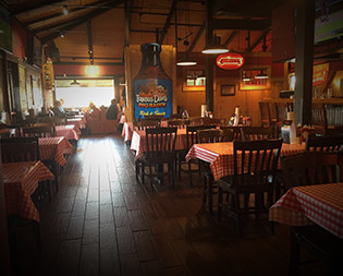 Orland Park Location Interior Famous Dave's BBQ